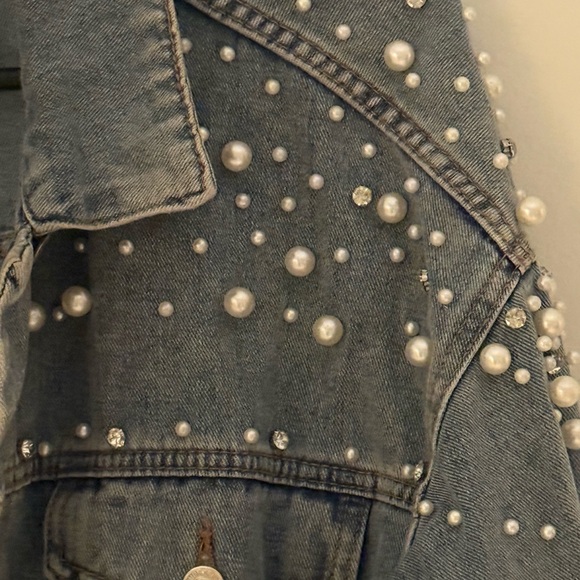 Forever 21 Blue Studded Jean Jacket - Picture 2 of 4